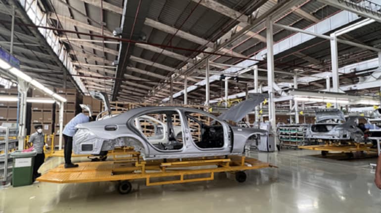 Mercedes-Benz launches assembly unit in India